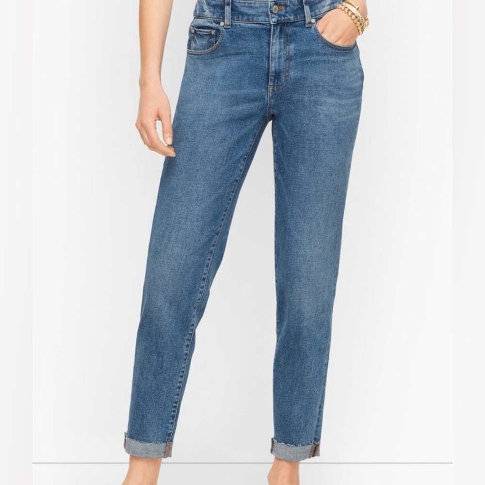 Talbots Everyday Relaxed Jean Raw Hem Size 6P NEW